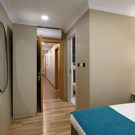 ホテル ザ マリスト カディコイ