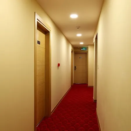 The Marist Kadikoy Отель Стамбул