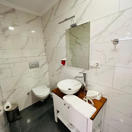 Отель The Marist Kadikoy 2*