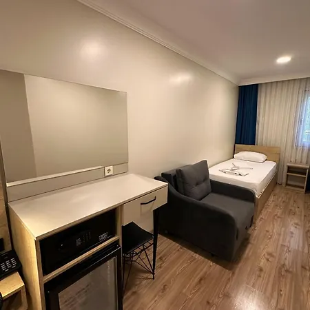 Отель The Marist Kadikoy 2*