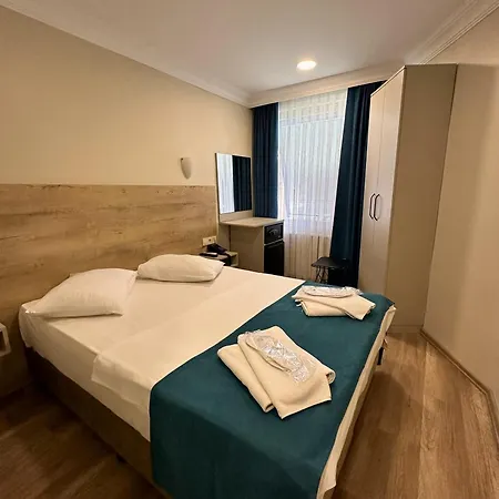 The Marist Kadikoy Отель Стамбул